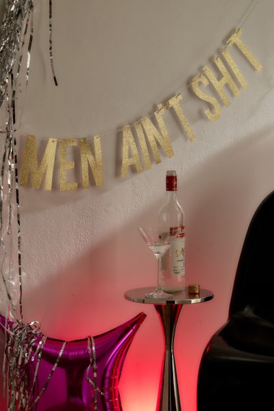 Valentine’s Day Men Ain’t S*** Glitter Banner