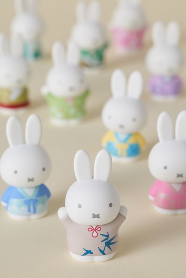 Slide View: 1: Figurine Miffy Série Coutumes Anciennes Boîte Mystère