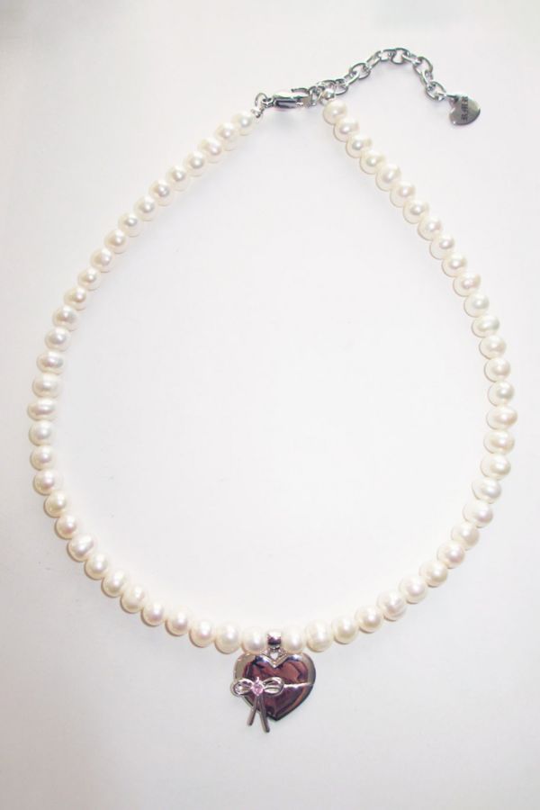 Slide View: 3: RIMOR The Bow Heart Pearl Choker