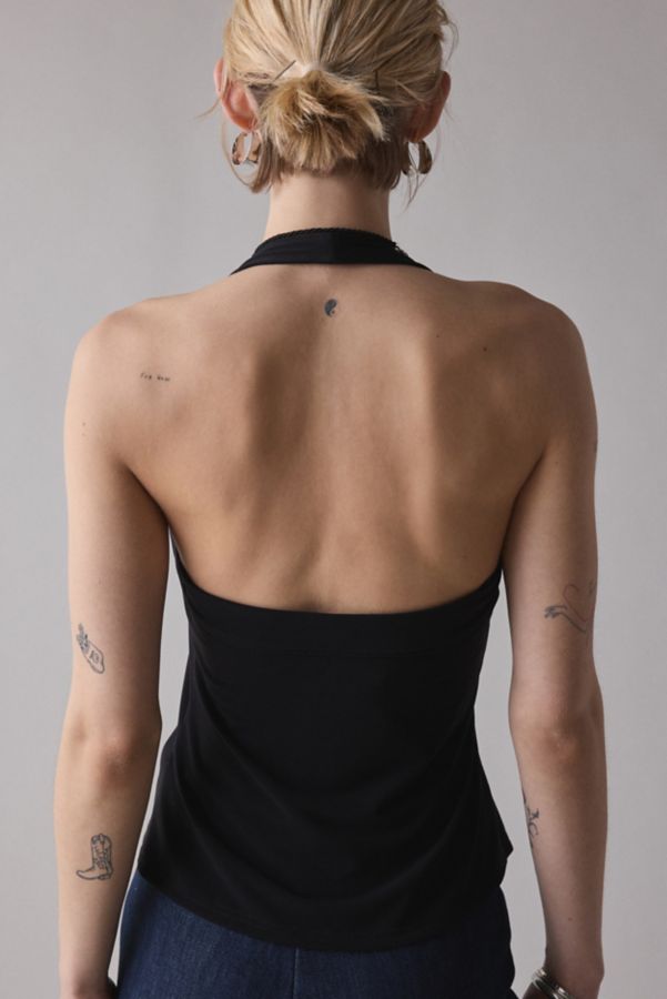 Slide View: 4: UO Lizzy Asymmetrical Snap Cropped Halter Top