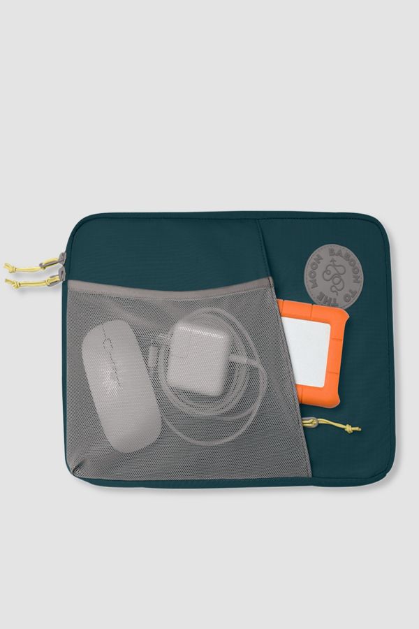 Slide View: 1: BABOON TO THE MOON Laptop Case