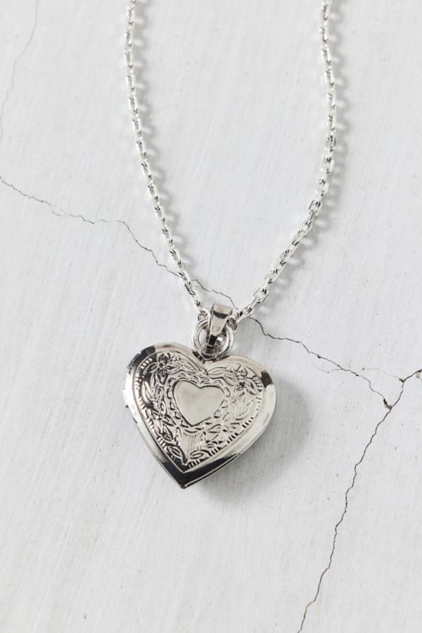 Slide View: 4: Metal Etched Heart Locket Necklace