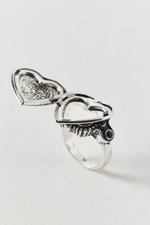 Slide View: 1: Etched Heart Locket Ring