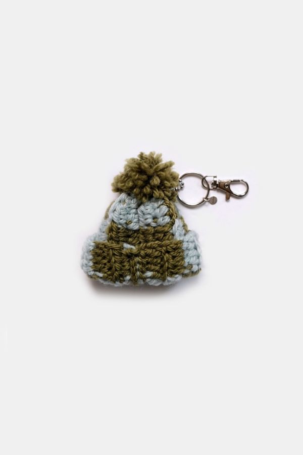 Slide View: 1: MARVES new york Crochet Checkered Mini Beanie Keychain Bag Charm