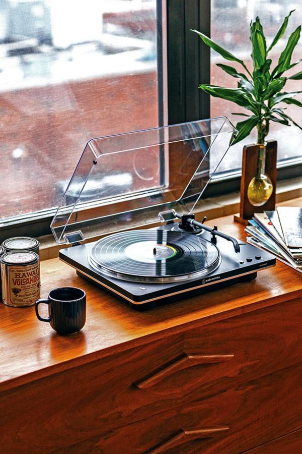 Slide View: 1: Audio-Technica AT-LP70XBT Fully-Automatic Bluetooth Turntable