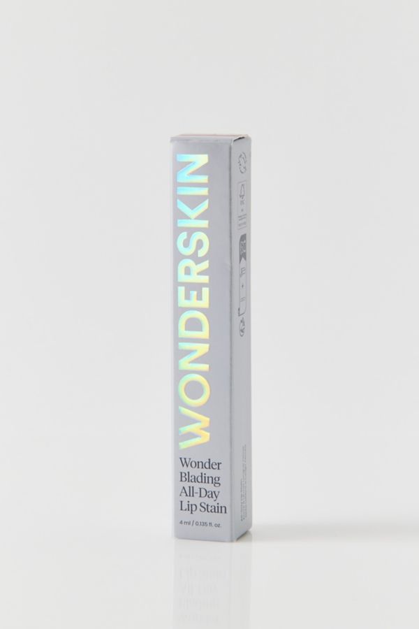 Slide View: 3: WONDERSKIN Wonder Blading All Day Lip Stain Mask