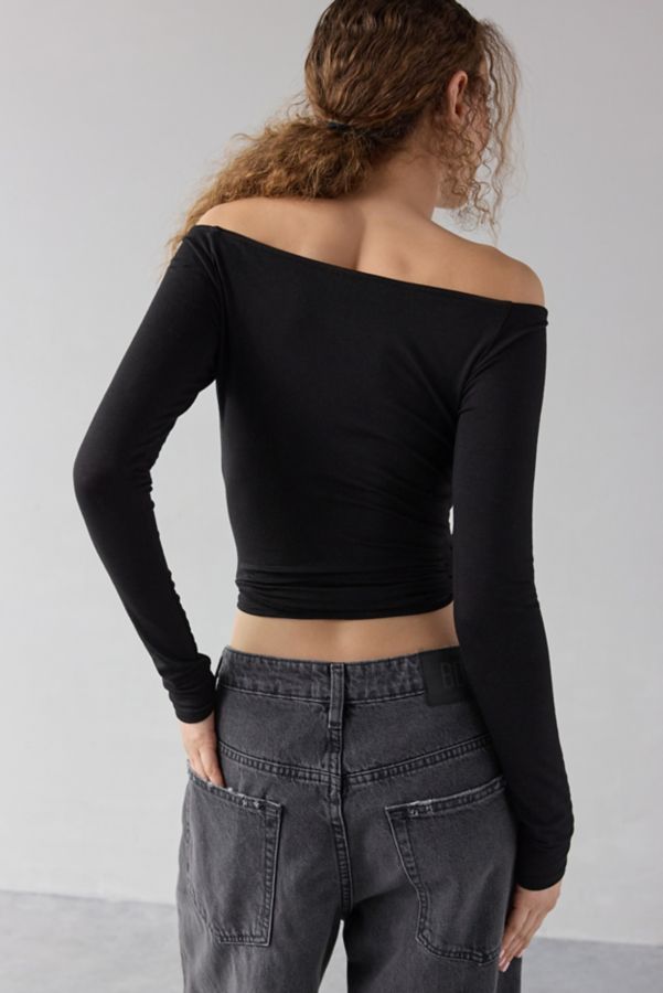 Slide View: 3: Urban Renewal Remnants Off-The-Shoulder Knit Top