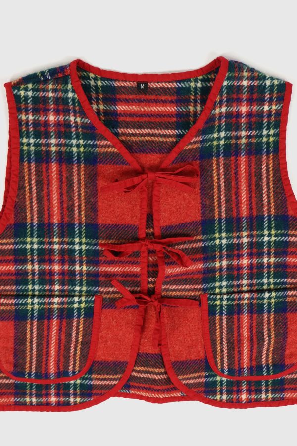 Slide View: 3: Reworked Woolen Plaid Tie Vest 01