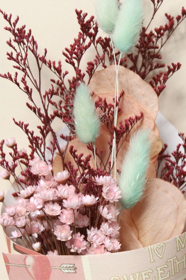 Slide View: 4: Roxanne’s Dried Flowers Be My Valentine Bouquet