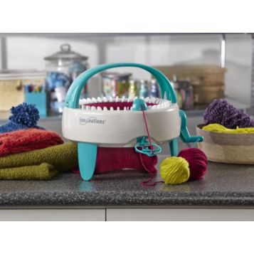 Knitting Machine W/ Yarn By NSI - NEW IN BOX - KID FRIENDLY KNITTING MACHINE