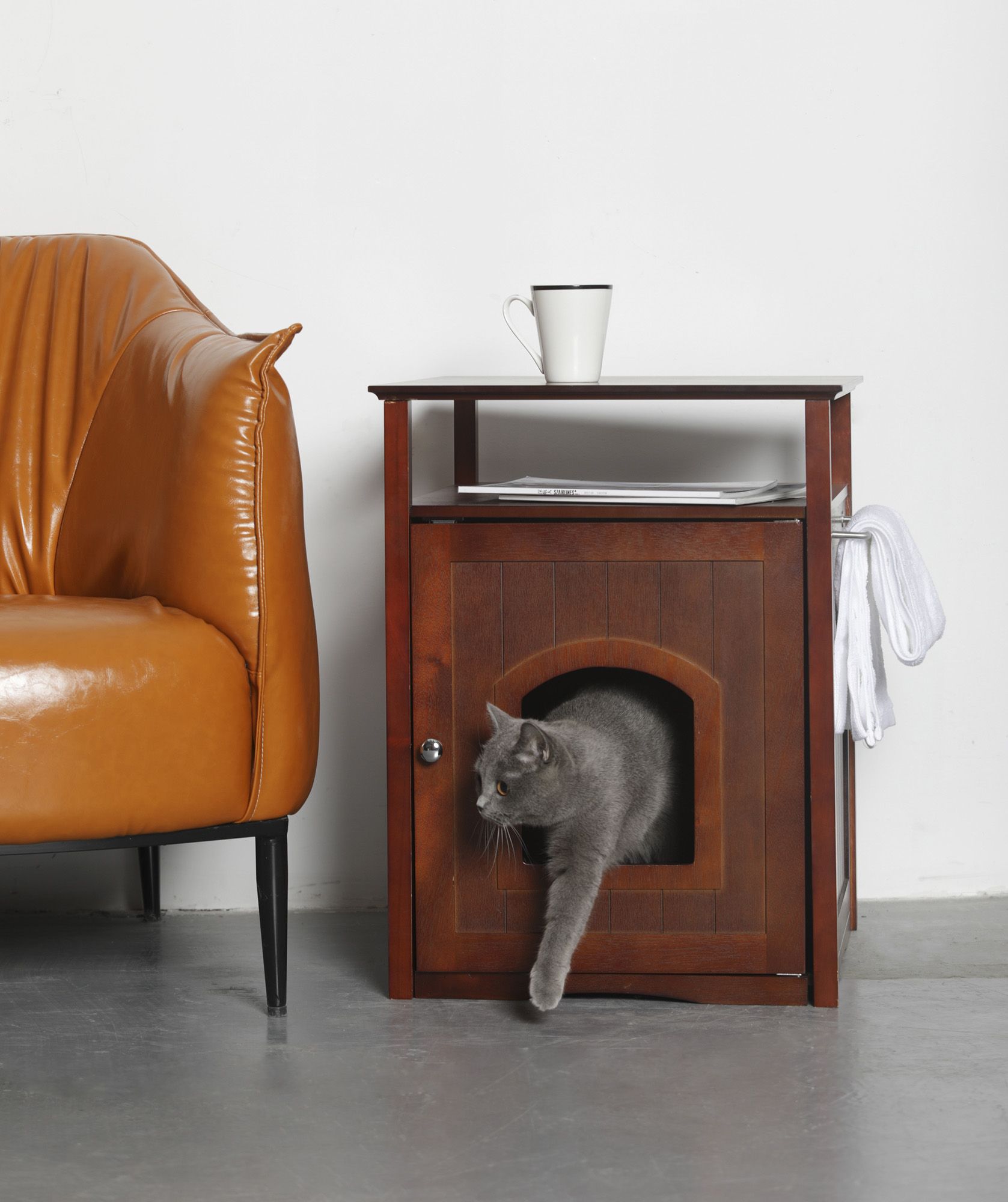Fingerhut Cat Washroom End Table