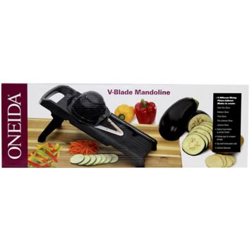 Fingerhut - Oneida Bamboo Cutting Board with Santoku Knife