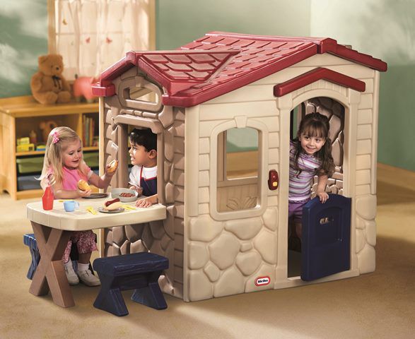 Little tikes playhouse picnic on hot sale the patio