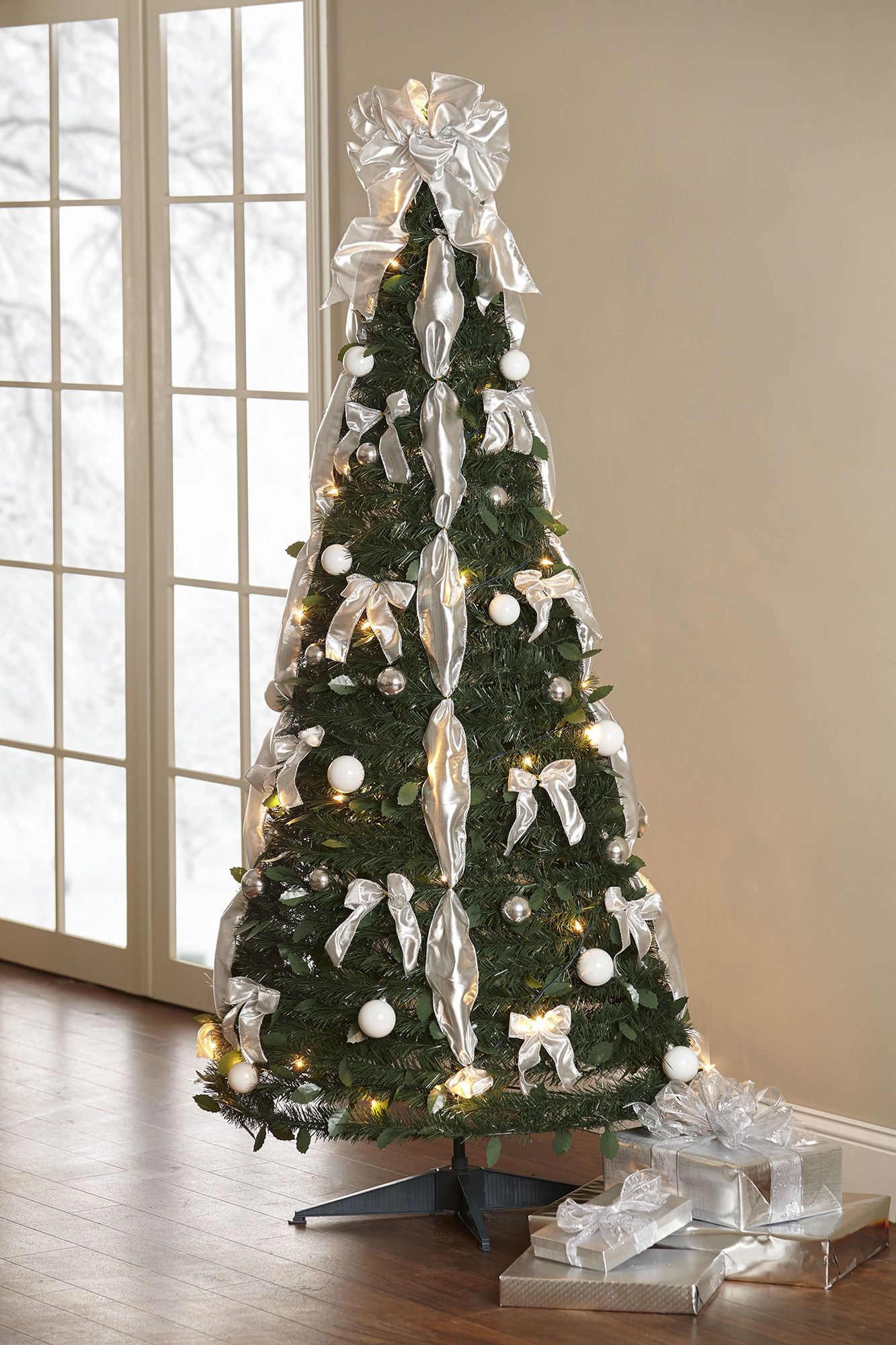 Pop up Christmas Tree at Affordable Prices 