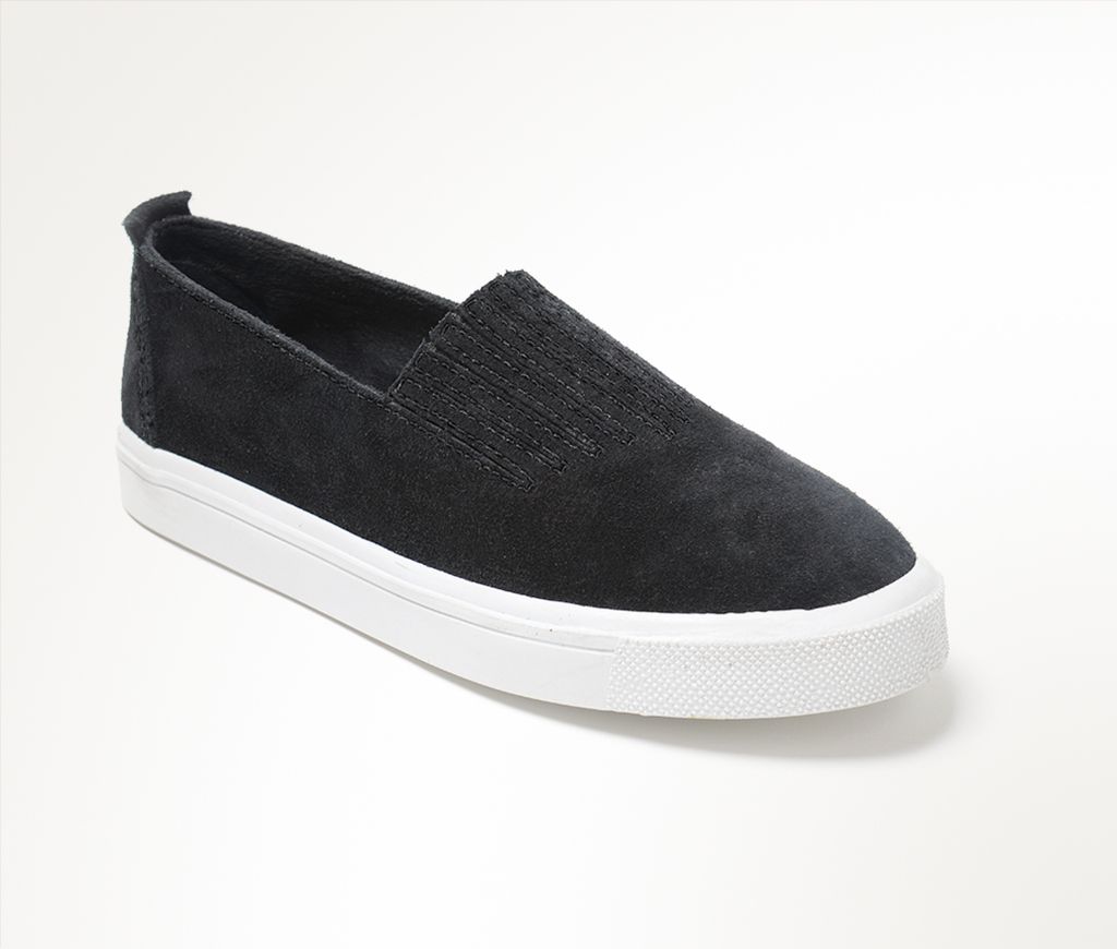 Minnetonka gabi cheap slip on