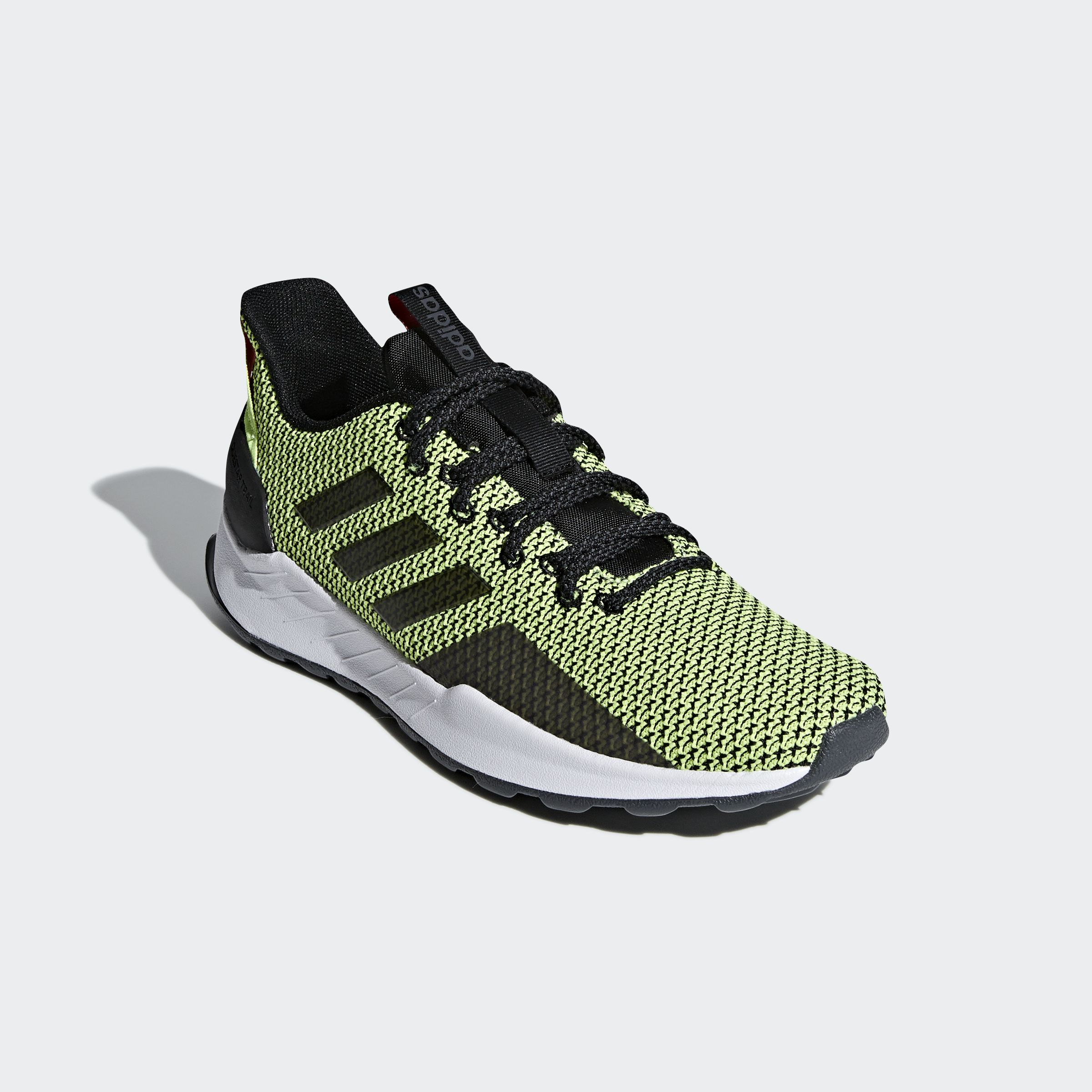 Adidas questar hotsell trail men's sneakers