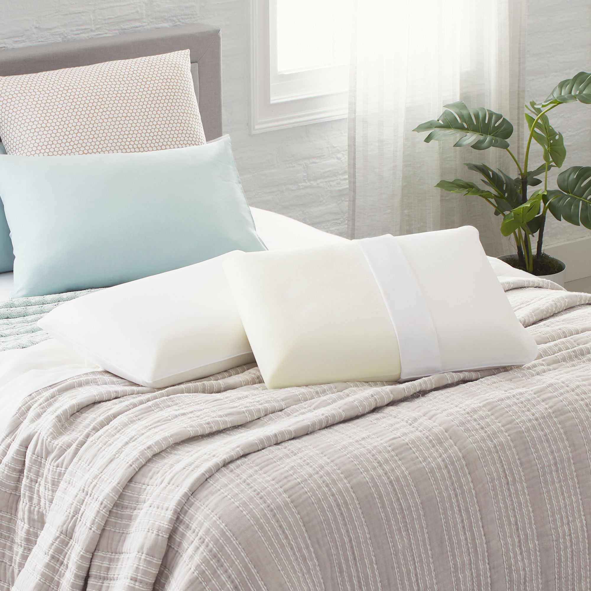 Fingerhut - Comfort Revolution Memory Foam Pillow Pair - Standard