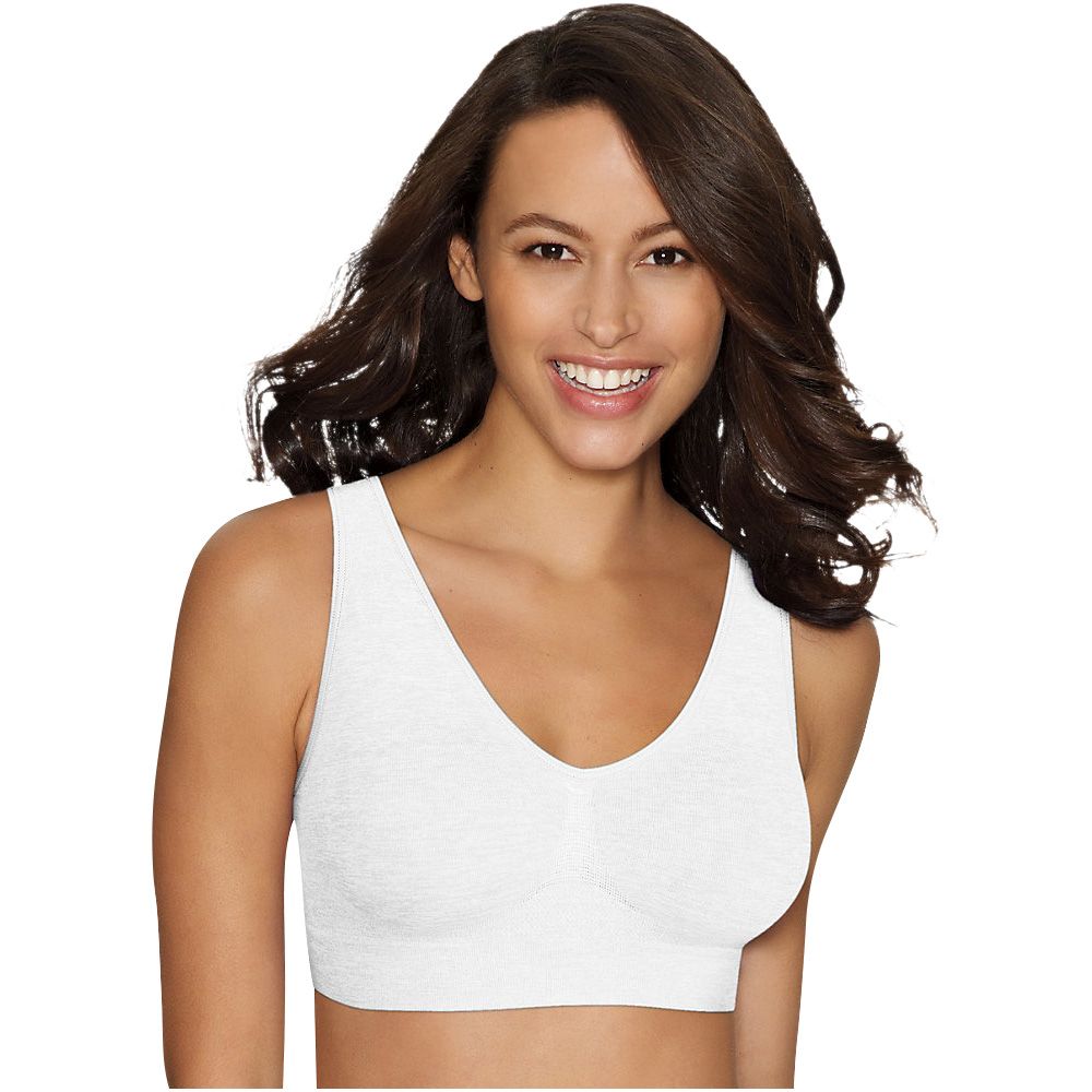 Move on from bras that aren't worth your time and fall in love with a bra  that shapes to fit you. The HANES ComfortFlex Fit® bra is your perfect  match.