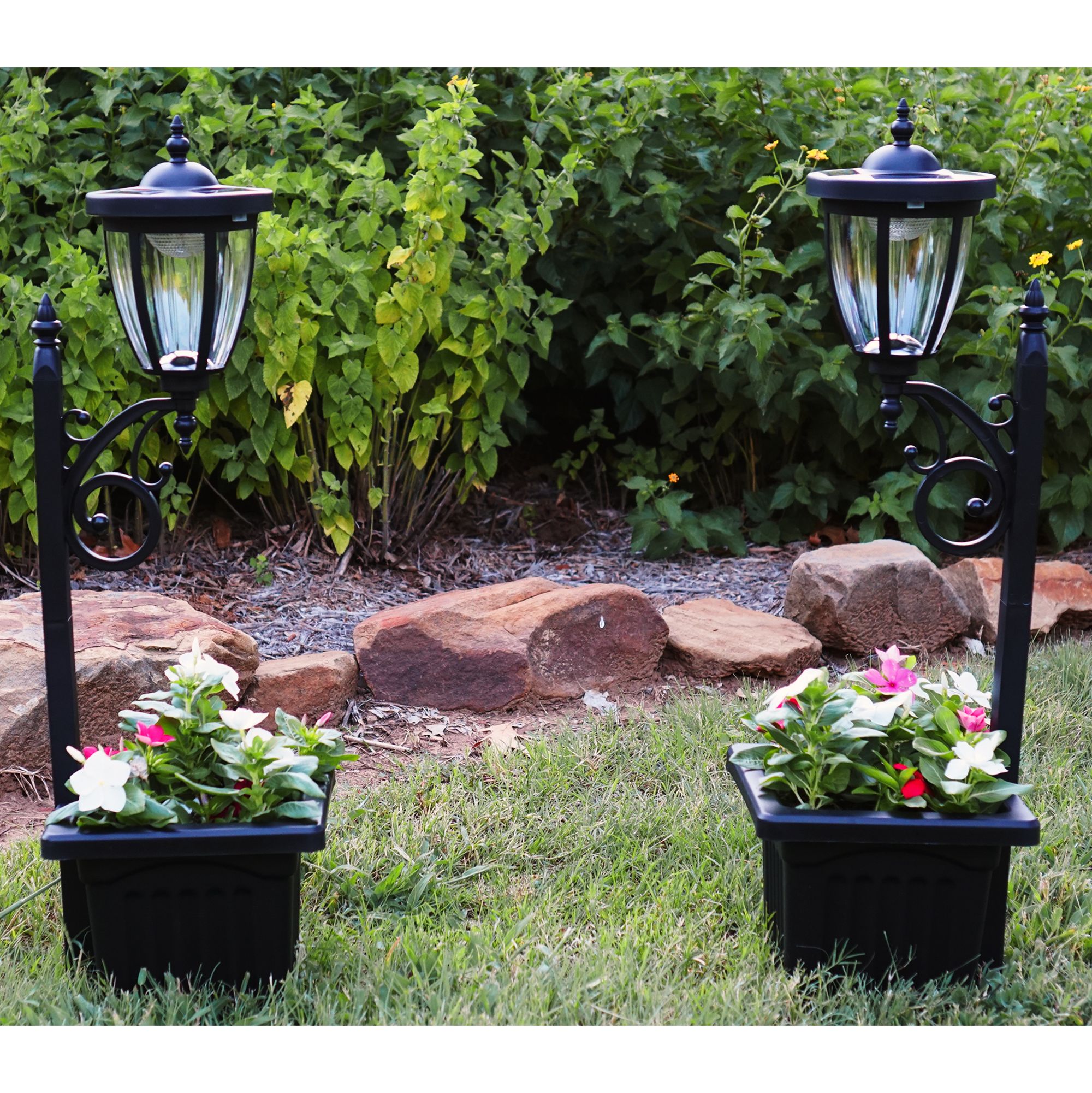 Solar planter lamp deals post