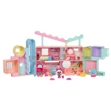  L.O.L. Surprise! OMG Glam N' Go Camper Playset with 50