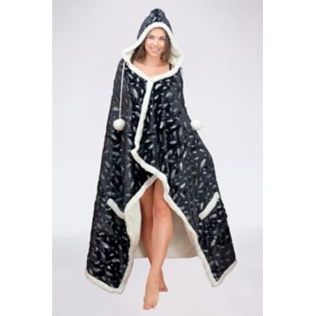 Chic home design deals hooded blanket