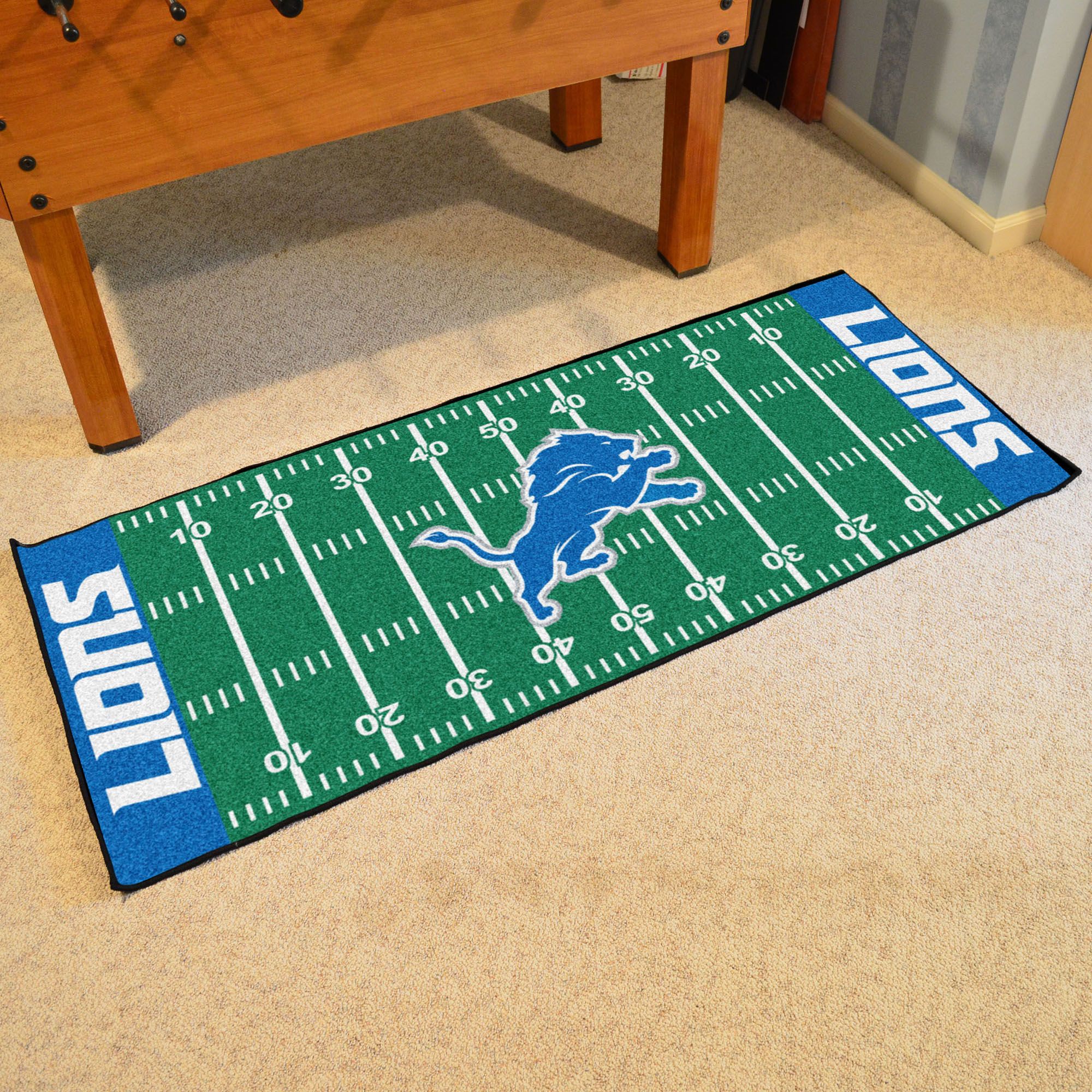 FANMATS Cleveland Browns 3 ft. x 6 ft. Football Field Runner Rug