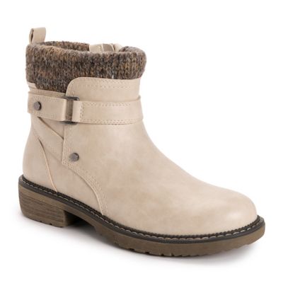 MUK LUKS Women's Janet Boot