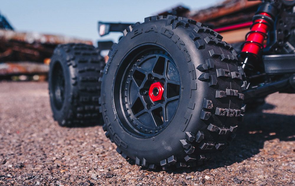 STUNT TRUCK WHEELS & DBOOTS BACKFLIP TYRES