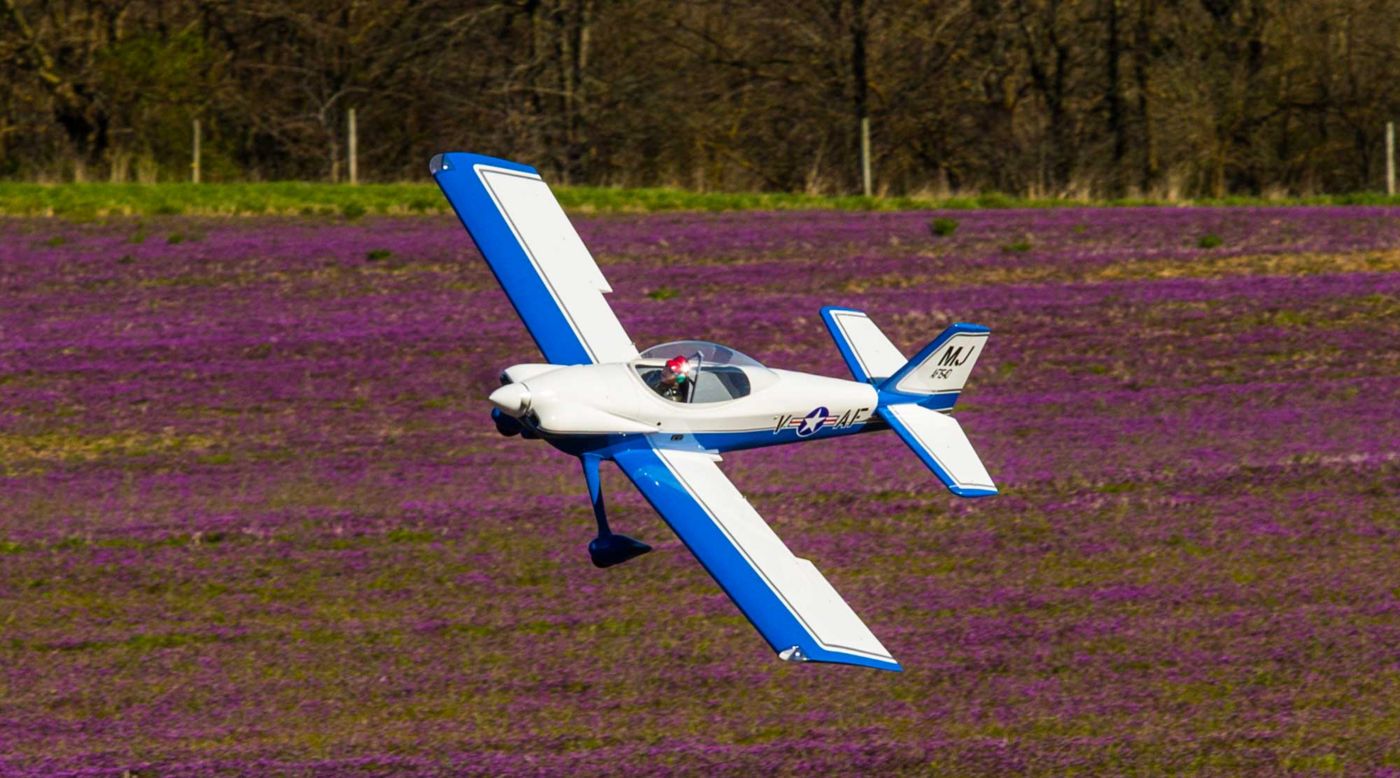 rv4 rc plane