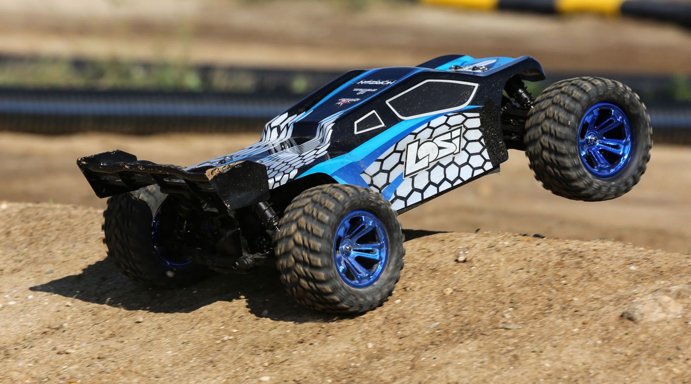 losi tenacity sct brushless