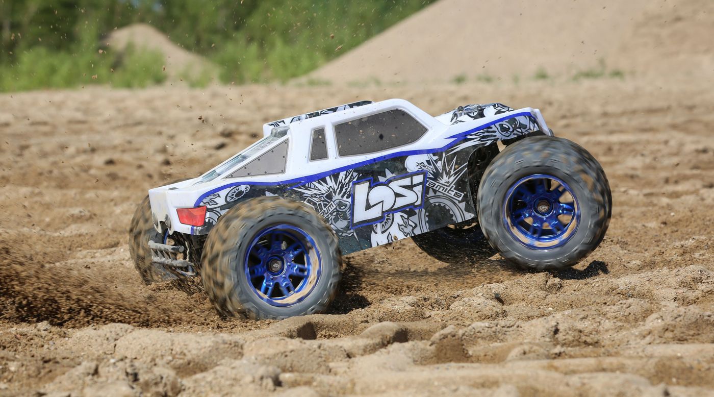1/8 LST 3XL-E 4WD Monster Truck Brushless RTR with AVC