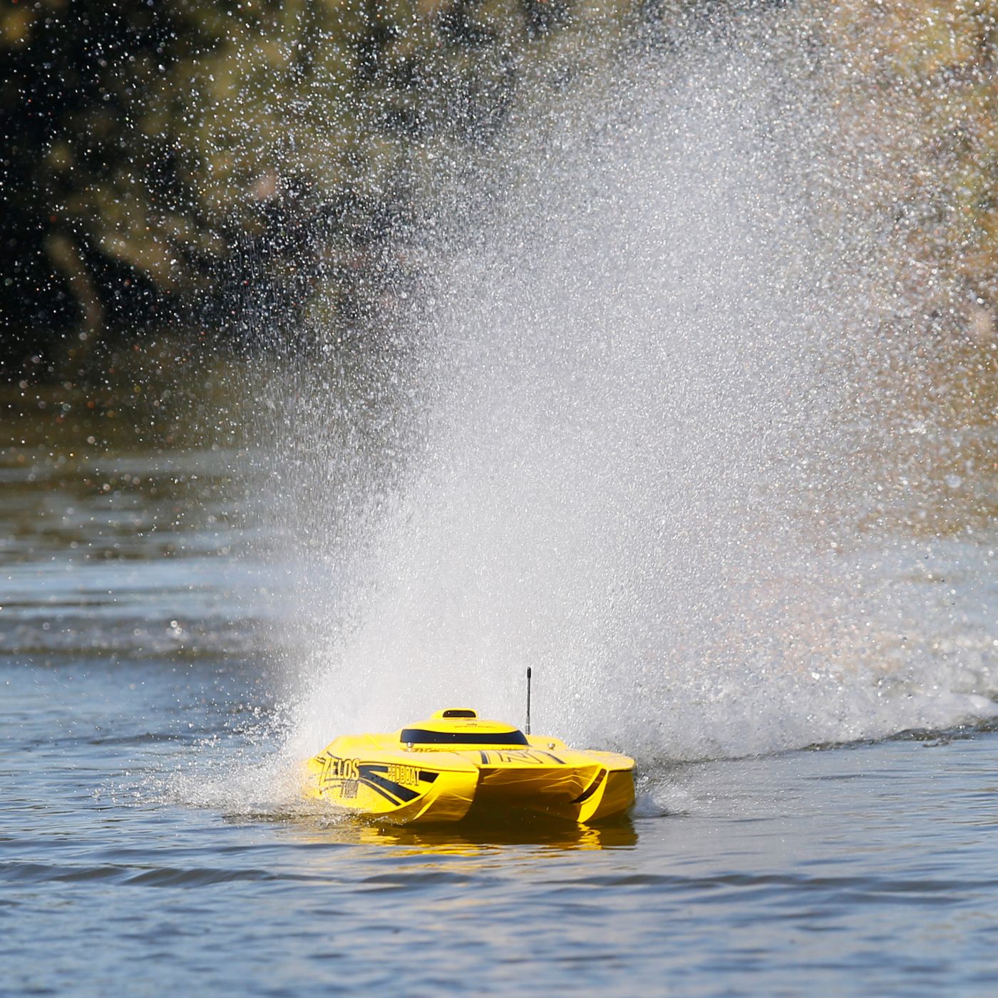 zelos 36 rc boat