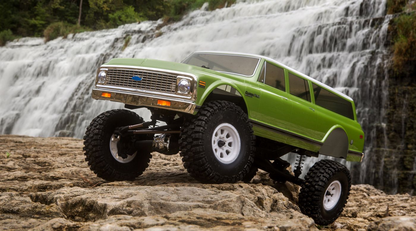 chevy suburban rock crawler