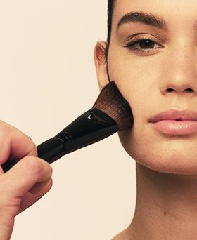 how to model in chair